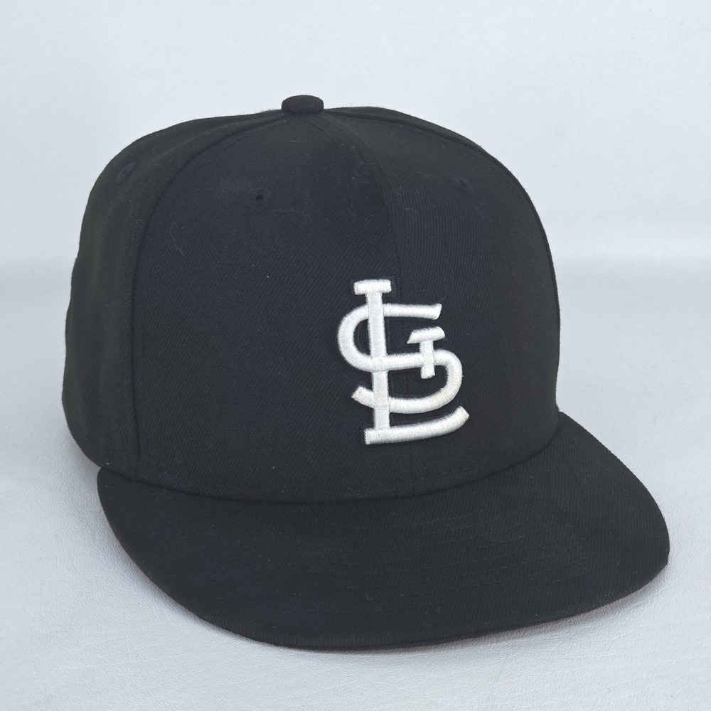 St. Louis Cardinals Black And White New Era 59FIFTY Fitted Hat Size 7 Baseball